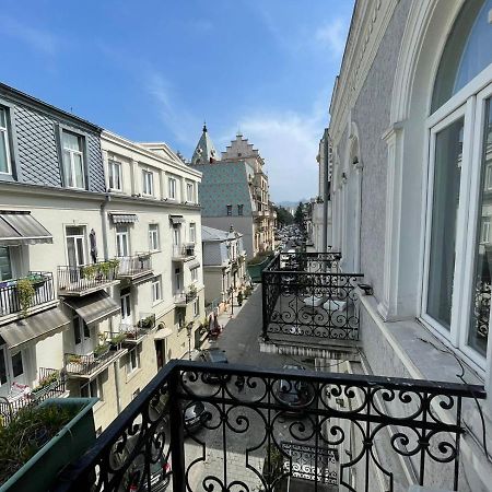 Центр Города Батуми Apartment Rustaveli 13 Eksteriør billede