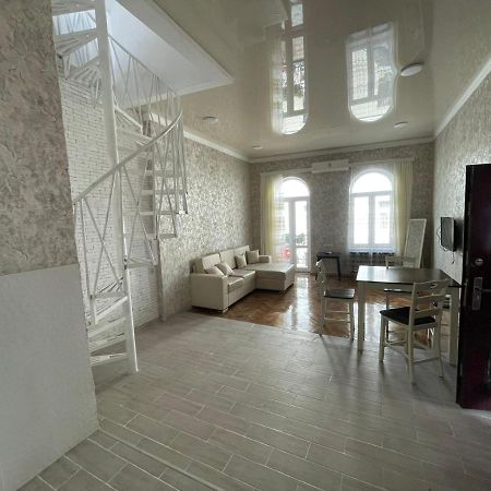 Центр Города Батуми Apartment Rustaveli 13 Eksteriør billede